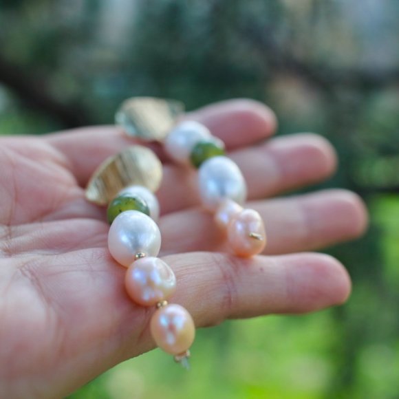 Anthropologie Fairy Natural Pearl Drop Earrings - Picture 3 of 8